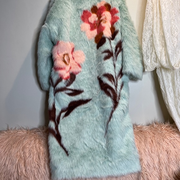 Free People Fluffy Flower Fur Long Duster Whimsical Pretty Coat L - Picture 11 of 11